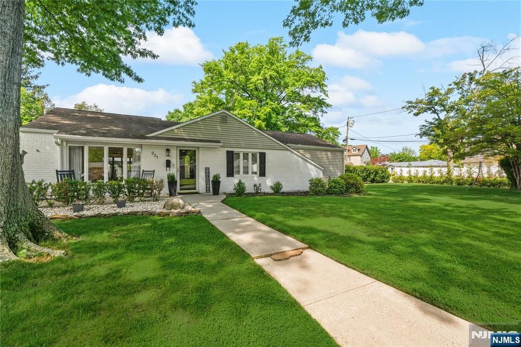 231 Beech Drive, River Edge, NJ 07661