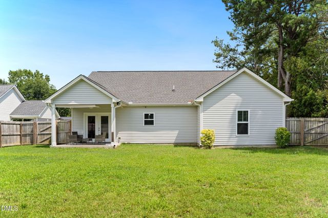 202 S 6th Street, Erwin, NC 28339