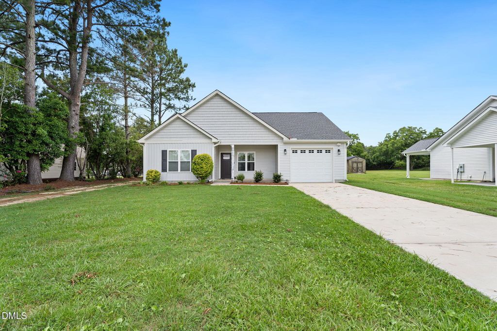 202 S 6th Street, Erwin, NC 28339