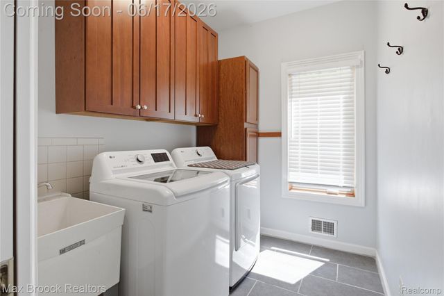 11910 Scott Road, Springfield Charter Township, MI 48350