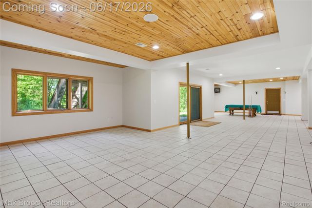 11910 Scott Road, Springfield Charter Township, MI 48350
