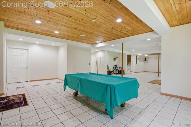 11910 Scott Road, Springfield Charter Township, MI 48350