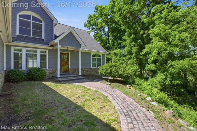 11910 Scott Road, Springfield Charter Township, MI 48350