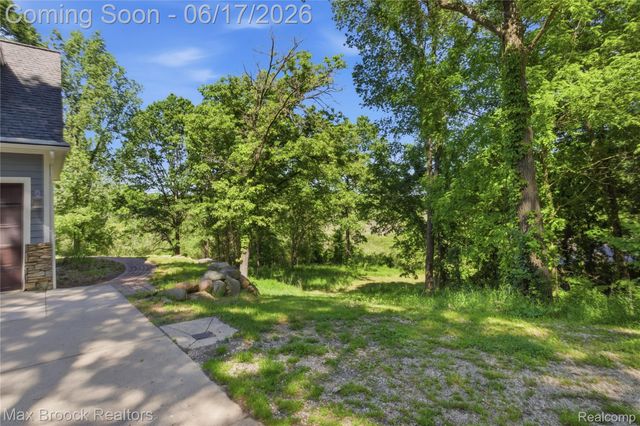 11910 Scott Road, Springfield Charter Township, MI 48350