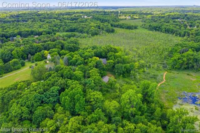 11910 Scott Road, Springfield Charter Township, MI 48350