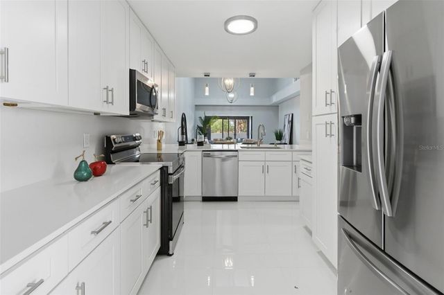 8044 SANDPOINT BOULEVARD, Orlando, FL 32819
