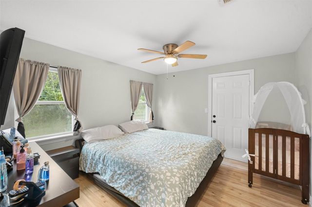 8822 Punchard Lane, Bellville, TX 77418