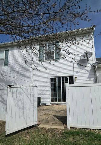 6707 Axtel Drive, 5B, Canal Winchester, OH 43110