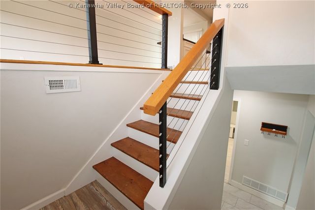 111 Walk Drive, St Albans, WV 25177