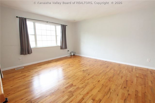 111 Walk Drive, St Albans, WV 25177