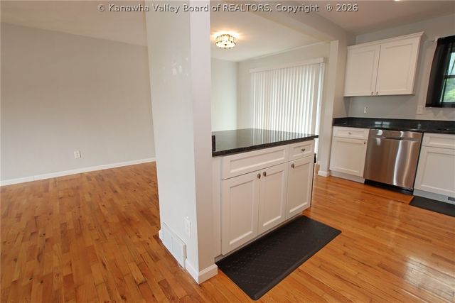 111 Walk Drive, St Albans, WV 25177
