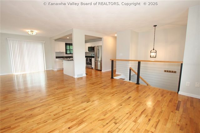 111 Walk Drive, St Albans, WV 25177