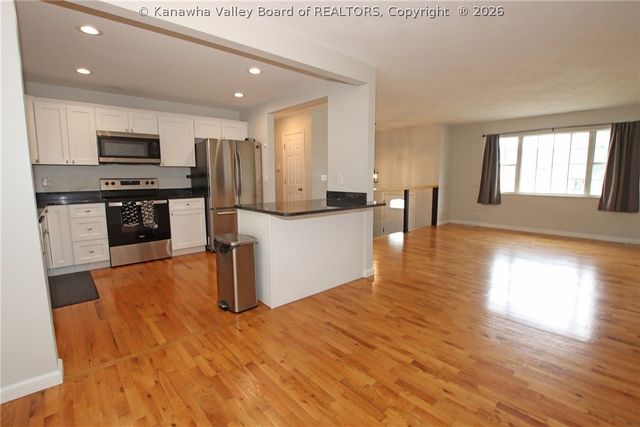 111 Walk Drive, St Albans, WV 25177