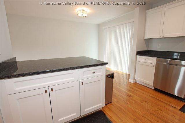 111 Walk Drive, St Albans, WV 25177