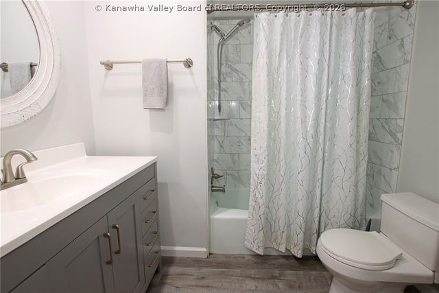 111 Walk Drive, St Albans, WV 25177