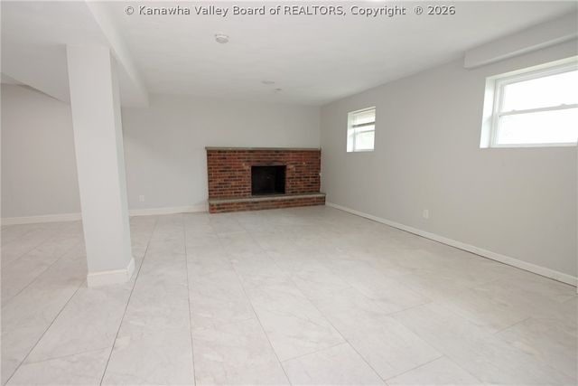111 Walk Drive, St Albans, WV 25177