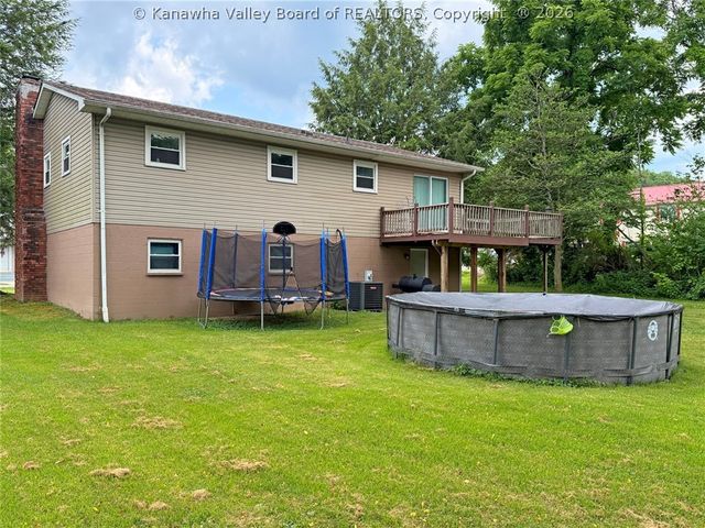 111 Walk Drive, St Albans, WV 25177