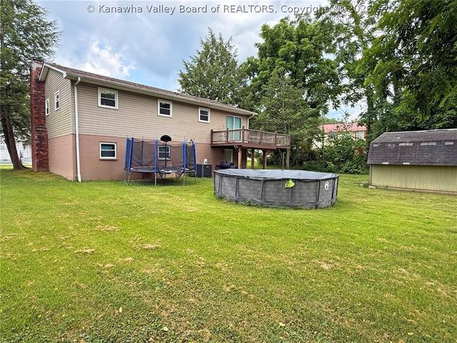 111 Walk Drive, St Albans, WV 25177