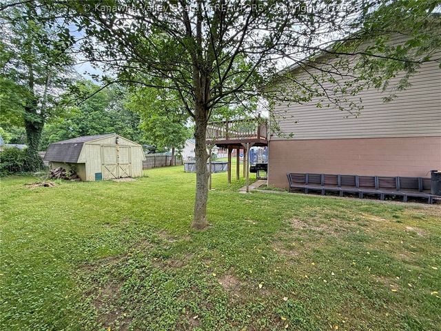 111 Walk Drive, St Albans, WV 25177
