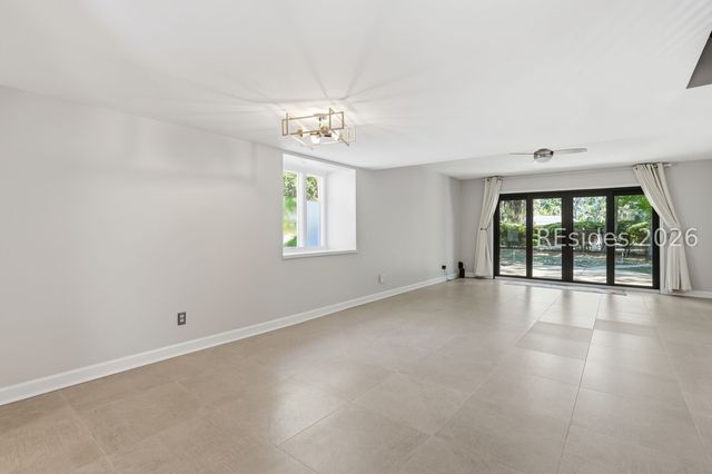 63 Shipyard Dr Apt 1303, Hilton Head Island, SC 29928