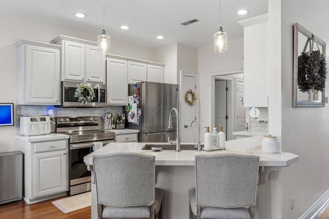 121 Cambria Dr, White House, TN 37188