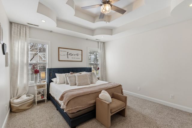 121 Cambria Dr, White House, TN 37188