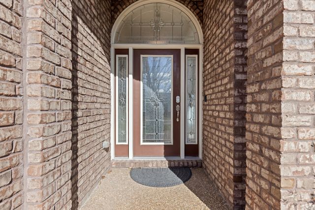 121 Cambria Dr, White House, TN 37188