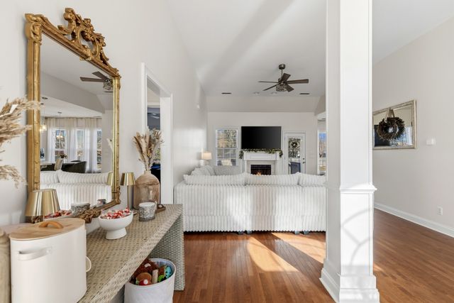 121 Cambria Dr, White House, TN 37188