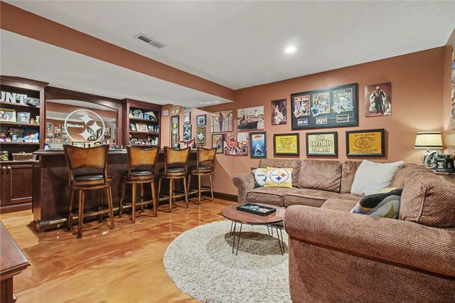 176 McDaniels Lane, Springboro, OH 45066