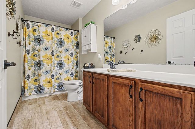 176 McDaniels Lane, Springboro, OH 45066