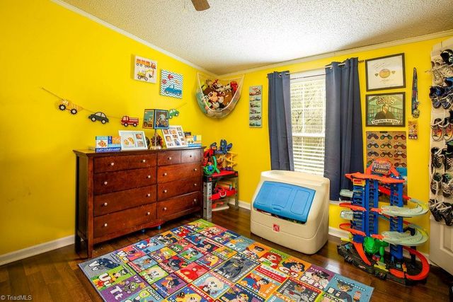 305 Whispering Oaks Drive, Lexington, NC 27292