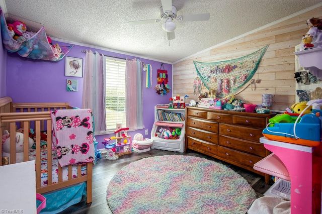 305 Whispering Oaks Drive, Lexington, NC 27292