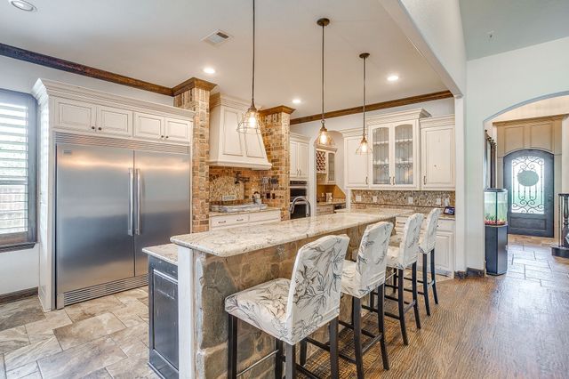 12416 Indian Creek Drive, Fort Worth, TX 76179