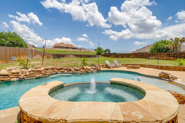 12416 Indian Creek Drive, Fort Worth, TX 76179