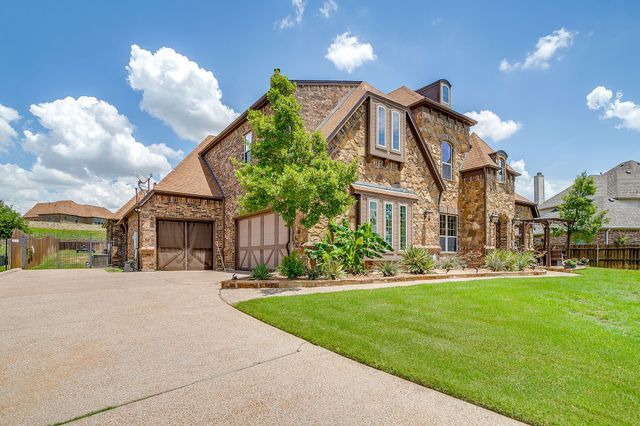 12416 Indian Creek Drive, Fort Worth, TX 76179
