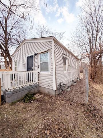 19457 Evergreen Road, Detroit, MI 48219