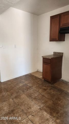 2240 W Morten Avenue Apt A, Phoenix, AZ 85021