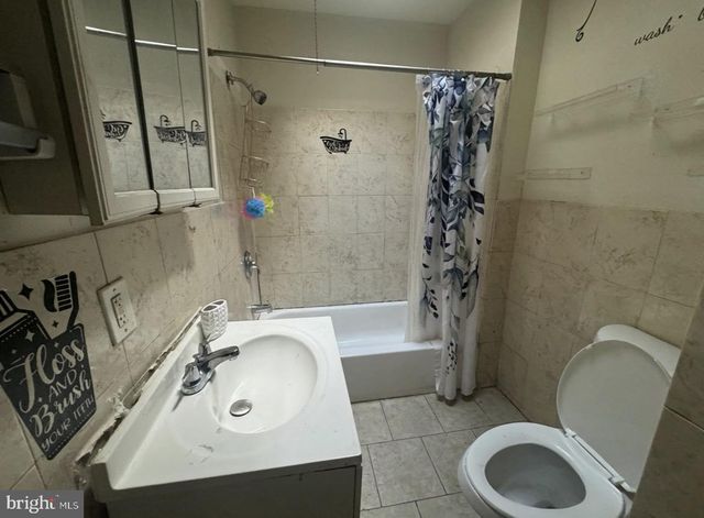 6409 N WOODSTOCK ST, Philadelphia, PA 19138