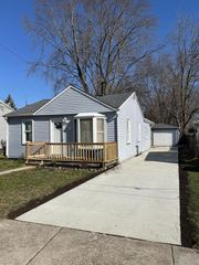 4212 Republic AVENUE, Racine, WI 53406