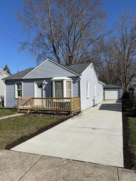 4212 Republic AVENUE, Racine, WI 53406