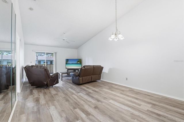 39650 US HIGHWAY 19 N 1311, Tarpon Springs, FL 34689