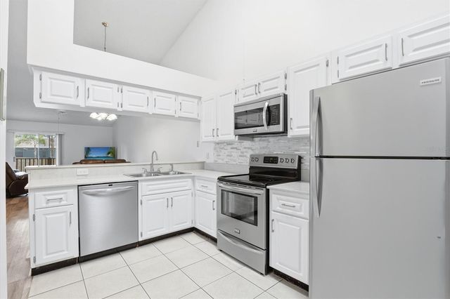 39650 US HIGHWAY 19 N 1311, Tarpon Springs, FL 34689