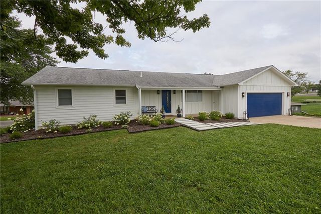 106 Lake Viking Terrace, Gallatin, MO 64640