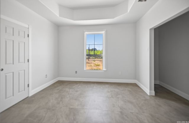 510 HIGH MDW, Lytle, TX 78052