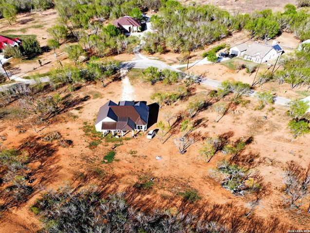 510 HIGH MDW, Lytle, TX 78052