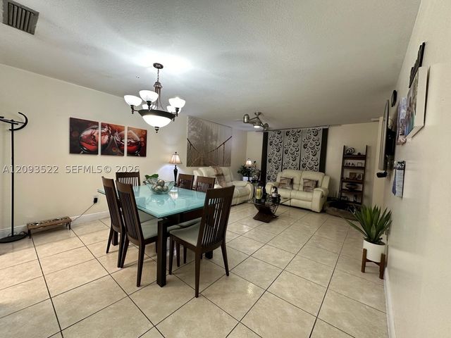 19571 NW 55th Cir Pl 5, Miami Gardens, FL 33055
