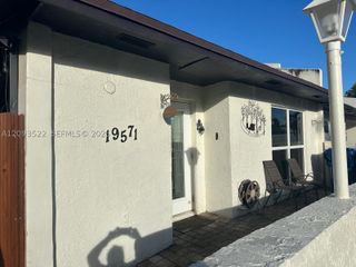 19571 NW 55th Cir Pl 5, Miami Gardens, FL 33055