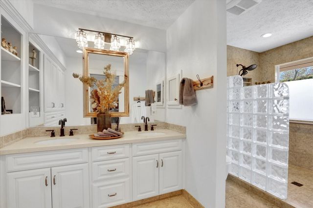 731 E Inverness Ln, Spokane, WA 99223