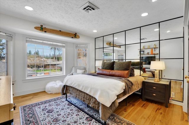 731 E Inverness Ln, Spokane, WA 99223