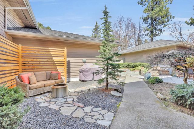 731 E Inverness Ln, Spokane, WA 99223